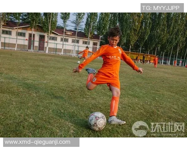 新疆足球之旅：那些曾造访这片土地的足球明星们